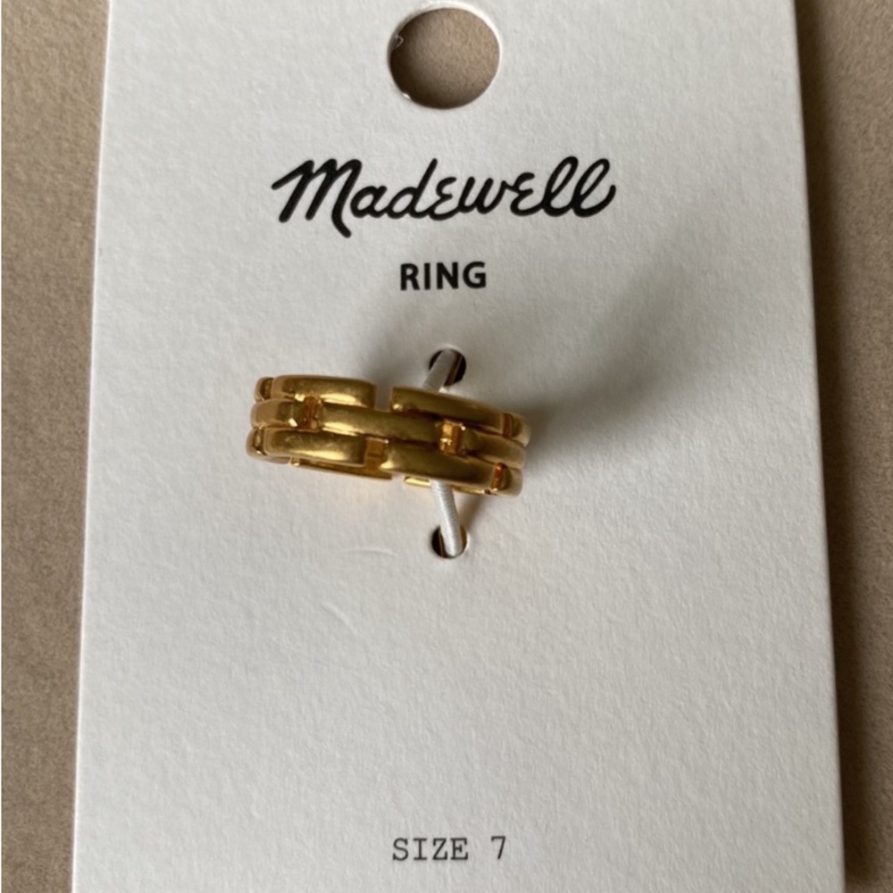 Madewell size 7 ring. Brand new